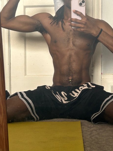 Foto di nudo di fuga di OnlyFans di Cosmo