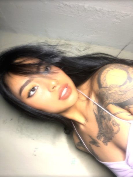 Foto di nudo di fuga di OnlyFans di Mariana