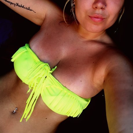 Foto di nudo di fuga di OnlyFans di Claudita