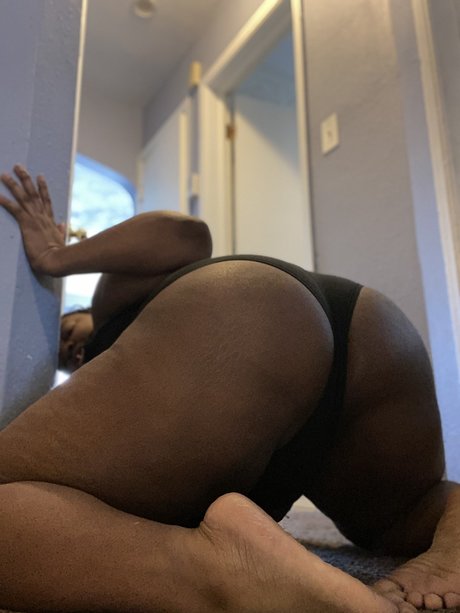 Foto di nudo di fuga di OnlyFans di Juicy Cora