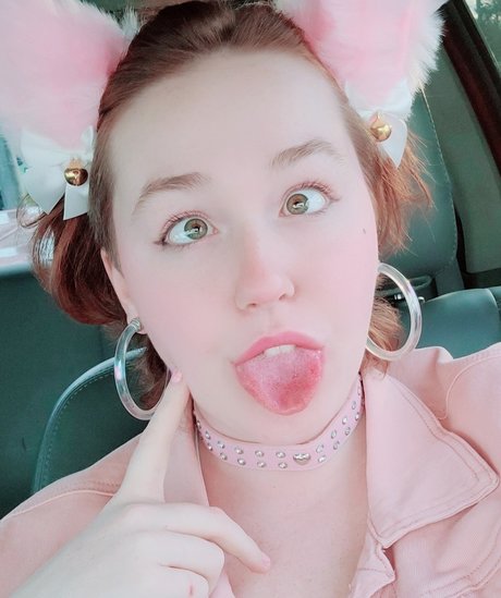 Foto di nudo di fuga di OnlyFans di Clovercuddles