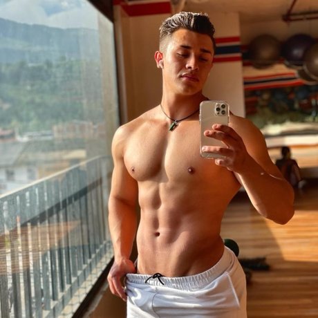 Foto di nudo di fuga di OnlyFans di Dilan Coy