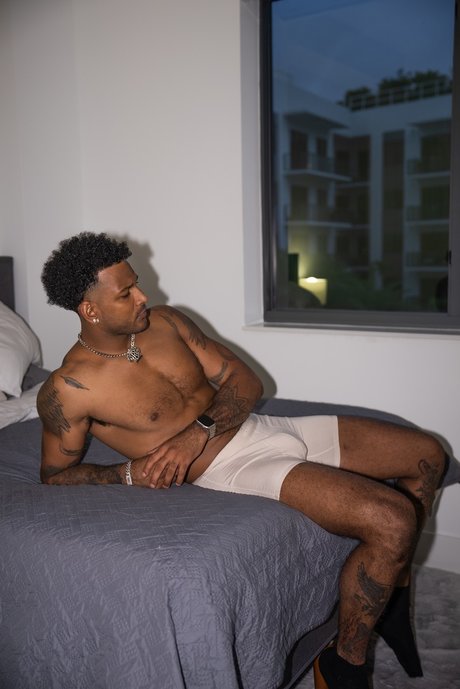 Foto di nudo di fuga di OnlyFans di Prince