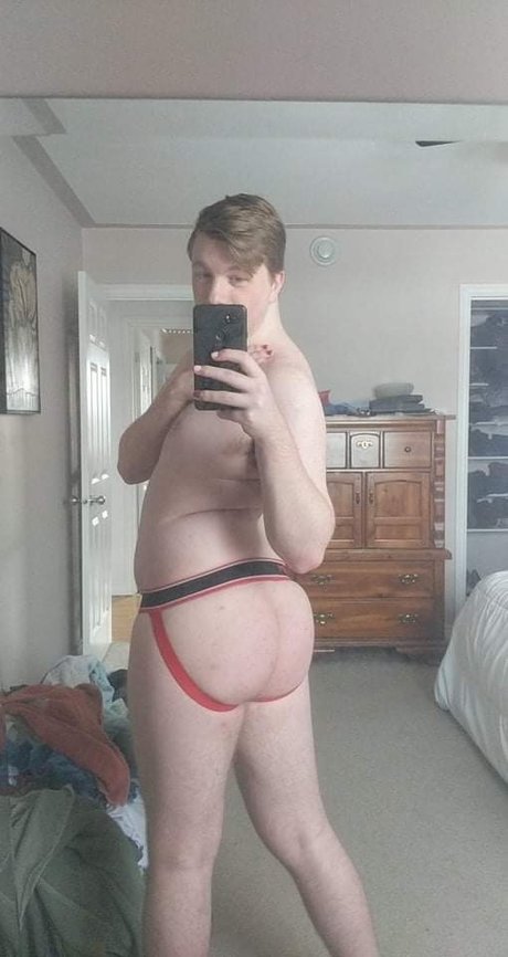 Foto di nudo di fuga di OnlyFans di Max