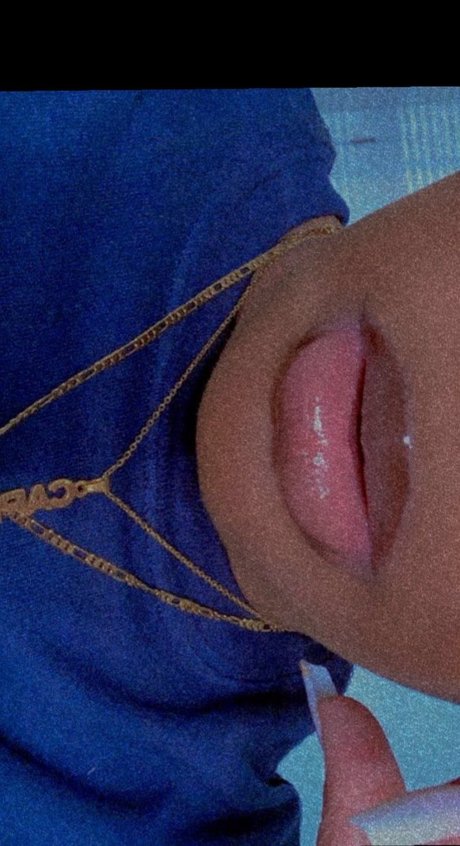Foto di nudo di fuga di OnlyFans di Bambi