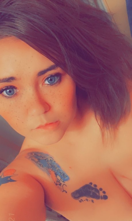 Foto di nudo di fuga di OnlyFans di Pretty Kitten 