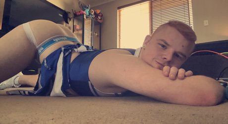 Foto di nudo di fuga di OnlyFans di Inked Puppy