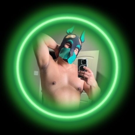 Foto di nudo di fuga di OnlyFans di Pup Fornido