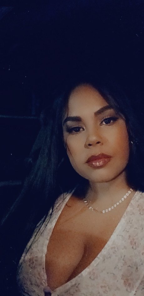 Foto di nudo di fuga di OnlyFans di Puertorrican Summer