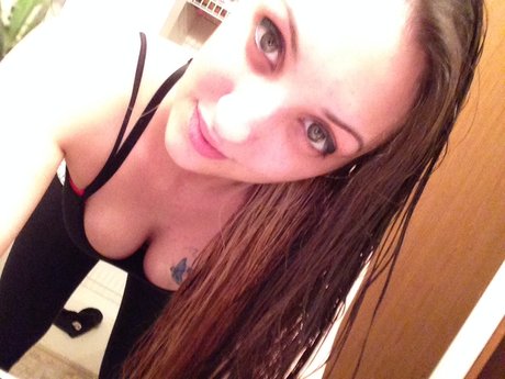 Foto di nudo di fuga di OnlyFans di Kate Kisses