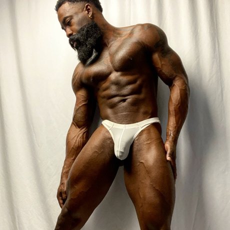 Foto di nudo di fuga di OnlyFans di Proadonis