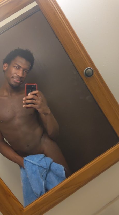 Foto di nudo di fuga di OnlyFans di Prince Charming
