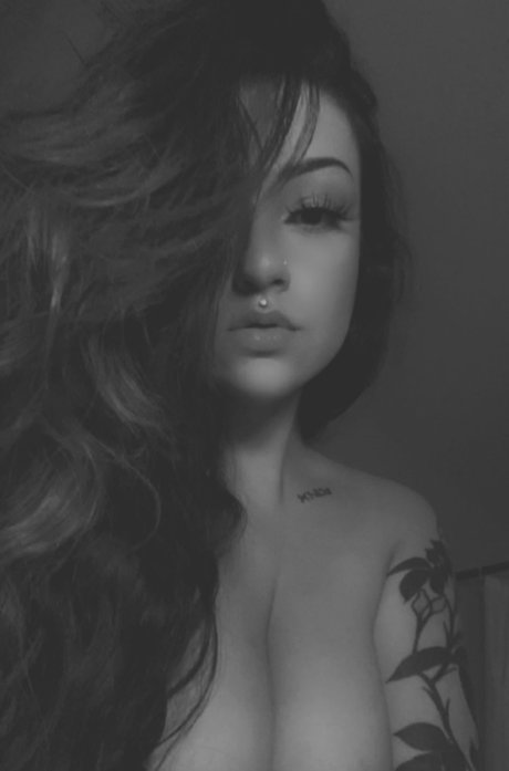 Foto di nudo di fuga di OnlyFans di Cherrie Pie