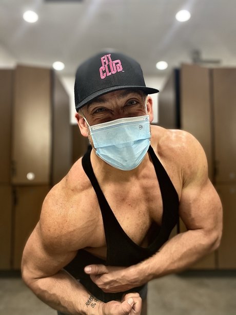 Foto di nudo di fuga di OnlyFans di Andre Z