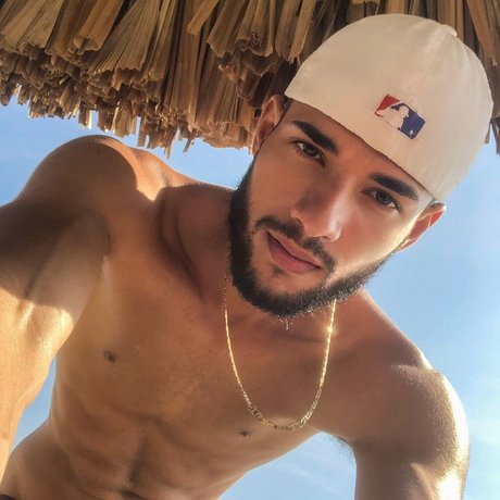Foto di nudo di fuga di OnlyFans di Christopher