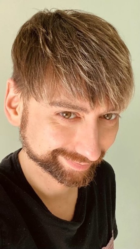 Foto di nudo di fuga di OnlyFans di Dennis