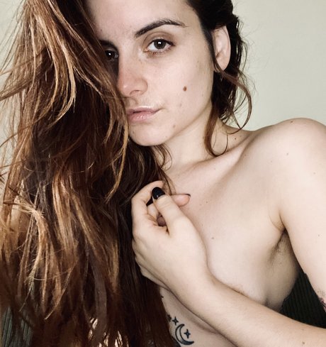 Foto di nudo di fuga di OnlyFans di Daamn Catherine
