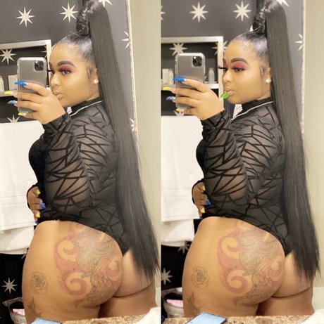 Foto di nudo di fuga di OnlyFans di S C A R R F A C E