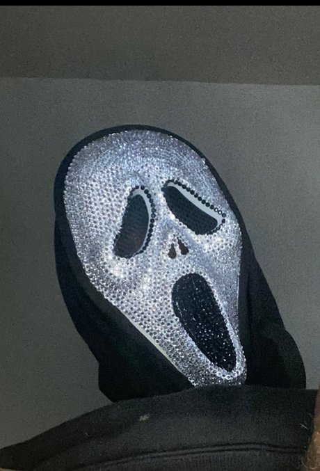 Foto di nudo di fuga di OnlyFans di Masked Slinger 