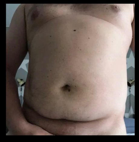 Foto di nudo di fuga di OnlyFans di Chubby Bear