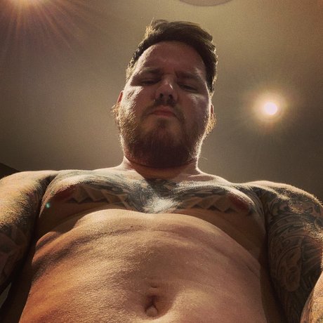 Foto di nudo di fuga di OnlyFans di Christobear