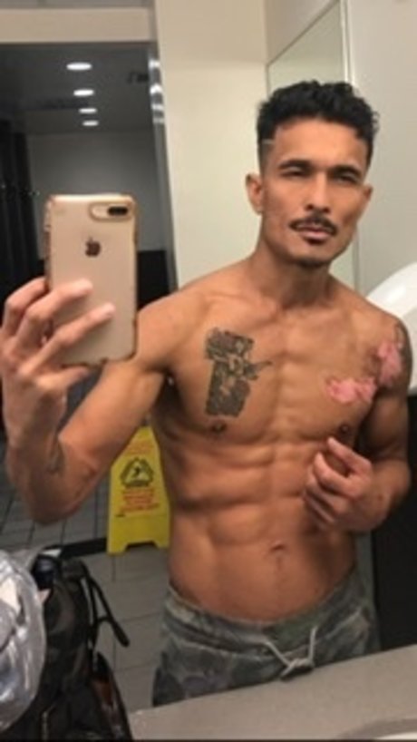 Foto di nudo di fuga di OnlyFans di Cocotazo