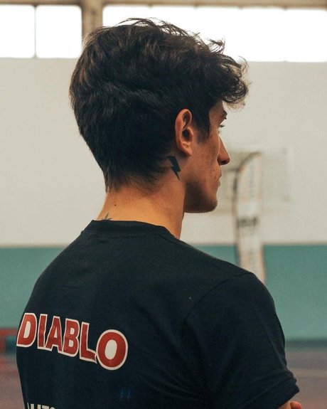 Foto di nudo di fuga di OnlyFans di Santiago Costa