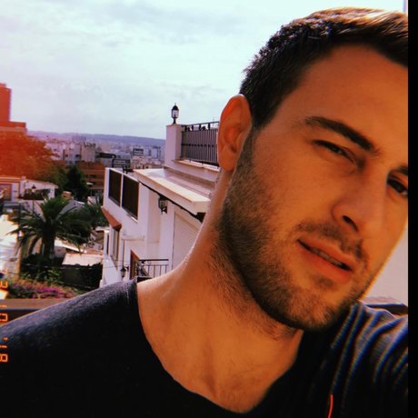 Foto di nudo di fuga di OnlyFans di Julian