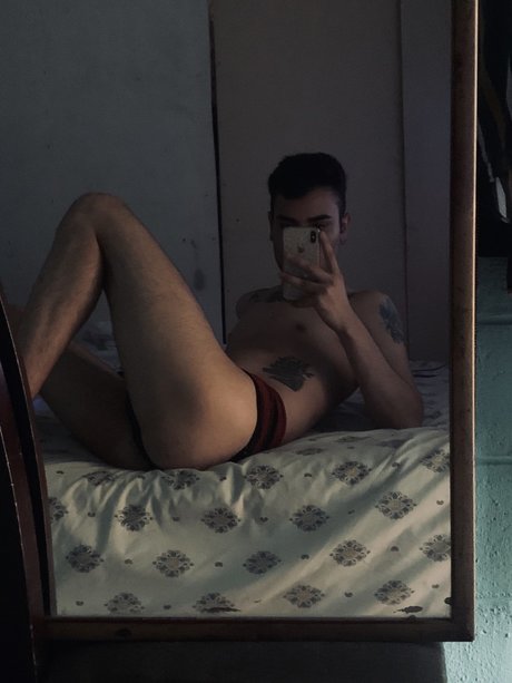 Foto di nudo di fuga di OnlyFans di Deiby Morales