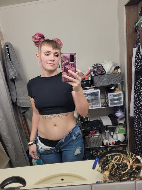 Foto di nudo di fuga di OnlyFans di Queen Derp
