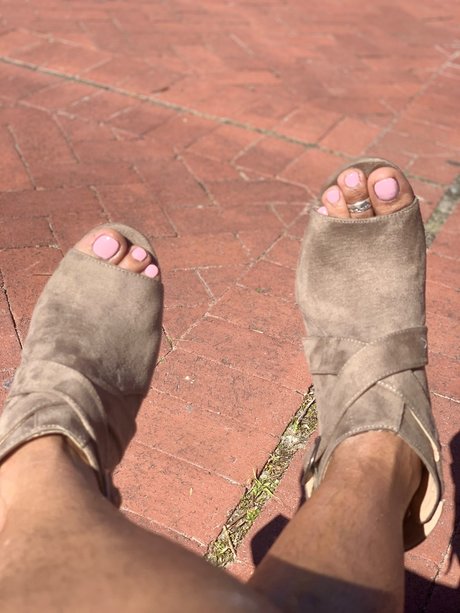 Foto di nudo di fuga di OnlyFans di Yam