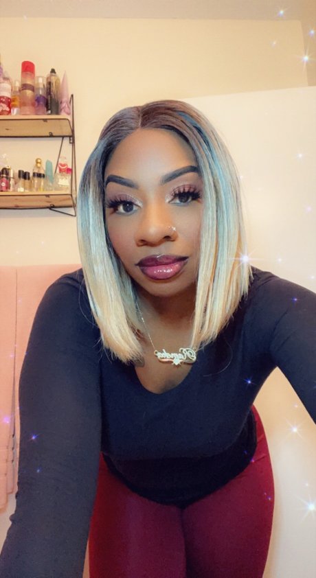 Foto di nudo di fuga di OnlyFans di Ms Bee