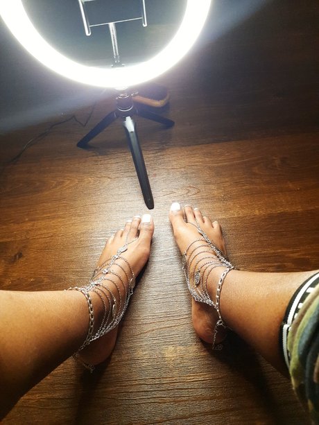Foto di nudo di fuga di OnlyFans di Queenie