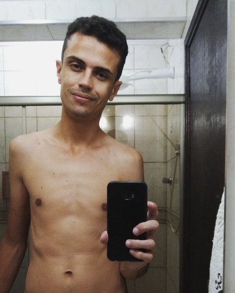 Foto di nudo di fuga di OnlyFans di Puto 4i20 