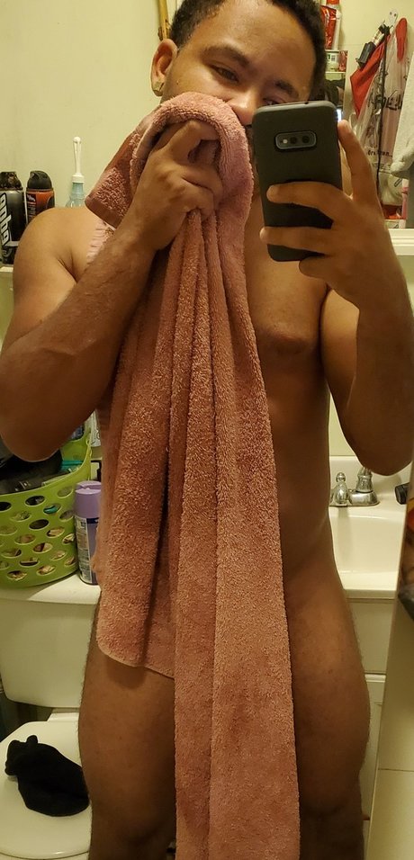 Foto di nudo di fuga di OnlyFans di Delta