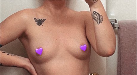 Foto di nudo di fuga di OnlyFans di Van