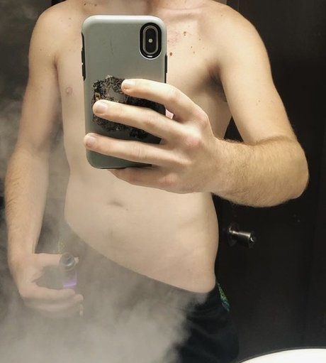 Foto di nudo di fuga di OnlyFans di Jake From Statefarm
