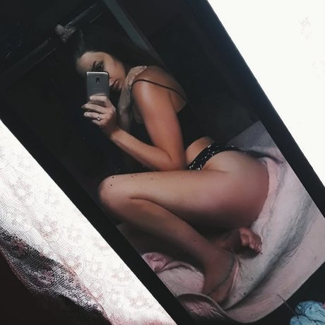 Foto di nudo di fuga di OnlyFans di Angelbaby