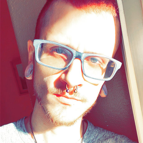 Foto di nudo di fuga di OnlyFans di Pup Thor