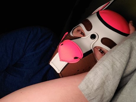 Foto di nudo di fuga di OnlyFans di Pup Neo