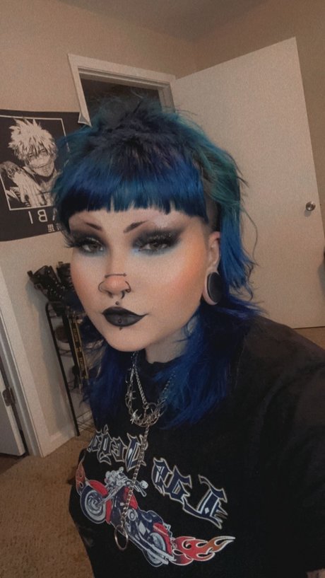 Foto di nudo di fuga di OnlyFans di Punk Pup