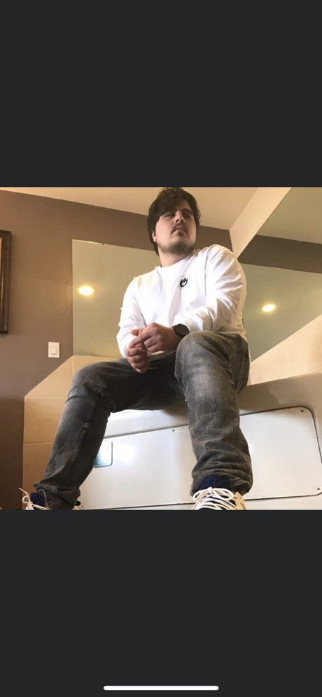 Foto di nudo di fuga di OnlyFans di Daddy