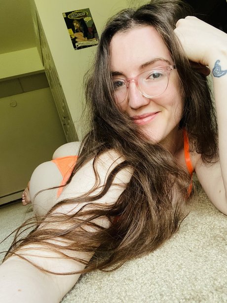 Foto di nudo di fuga di OnlyFans di Del