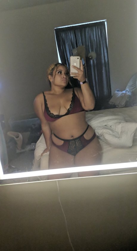 Foto di nudo di fuga di OnlyFans di Daze