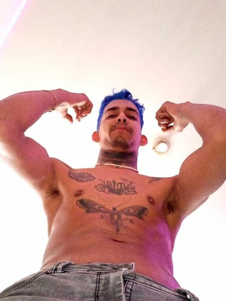 Foto di nudo di fuga di OnlyFans di Hot Sexy Boy 