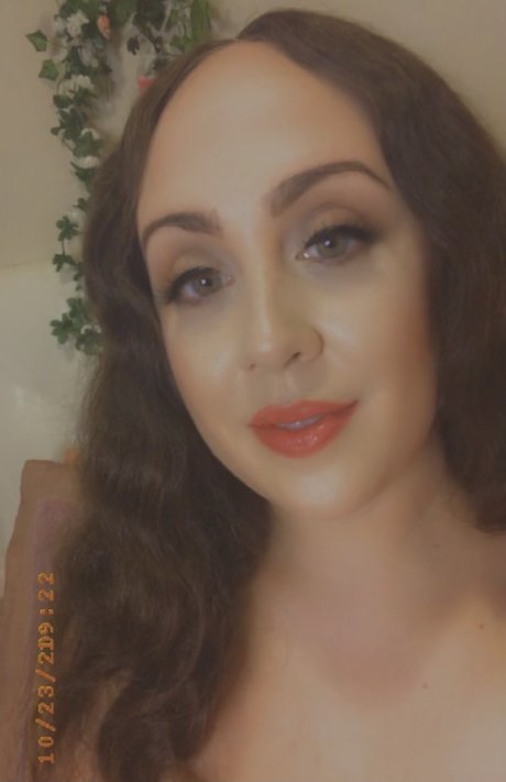Foto di nudo di fuga di OnlyFans di Dolly Debutante