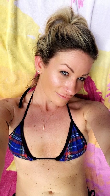Foto di nudo di fuga di OnlyFans di Rabbitgirl