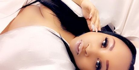 Foto di nudo di fuga di OnlyFans di Ebony Love