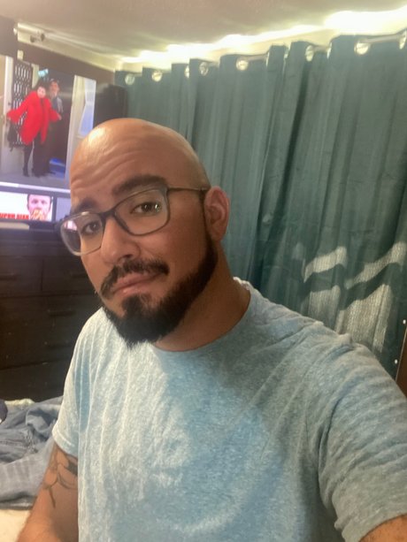 Foto di nudo di fuga di OnlyFans di Eddie Lopez