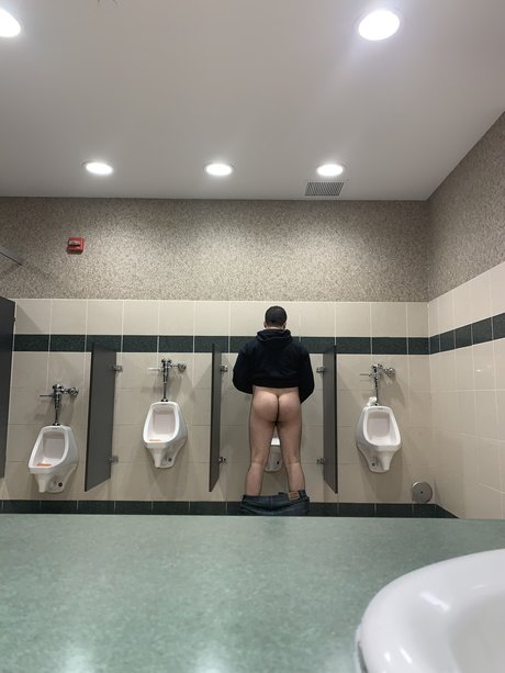 Foto di nudo di fuga di OnlyFans di K